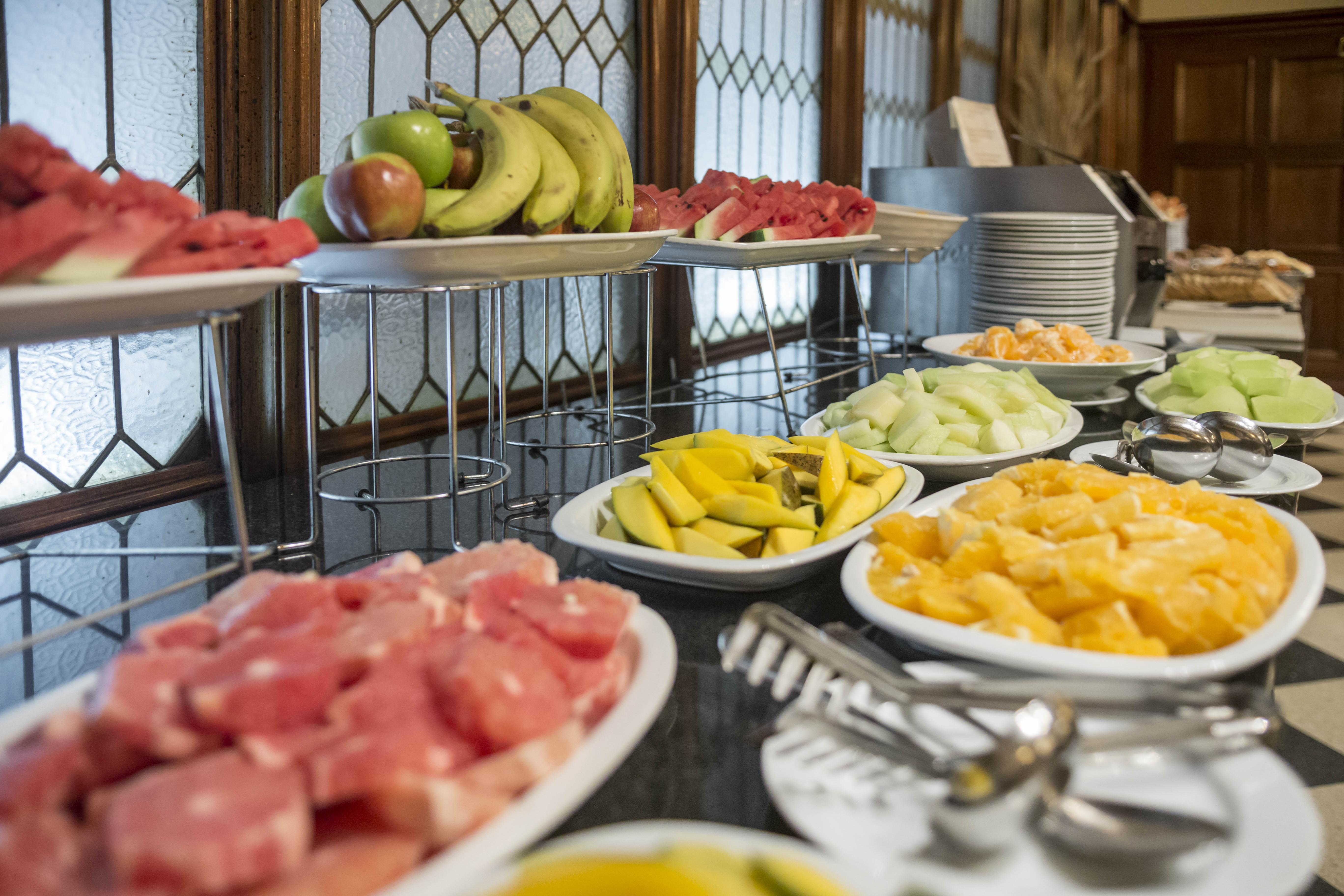 Claridge Hotel Buenos Aires Exterior foto Fruit salad